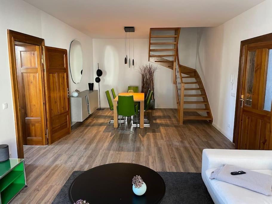 Verwunsches Haus Mit Parkplatz In Bester Lage Markkleeberg Exteriér fotografie