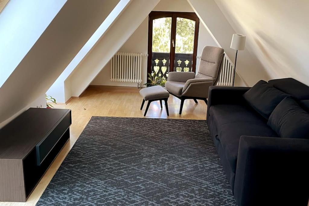 Verwunsches Haus Mit Parkplatz In Bester Lage Markkleeberg Exteriér fotografie